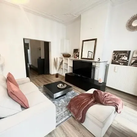 Modern In Hartje Apartment *